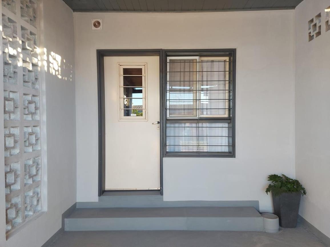 Departamento Itaembe Guazu Apartment *